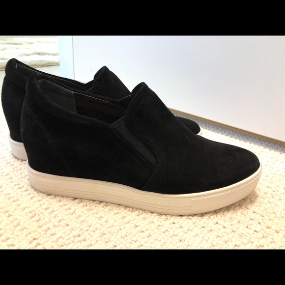 caslon austin slip on